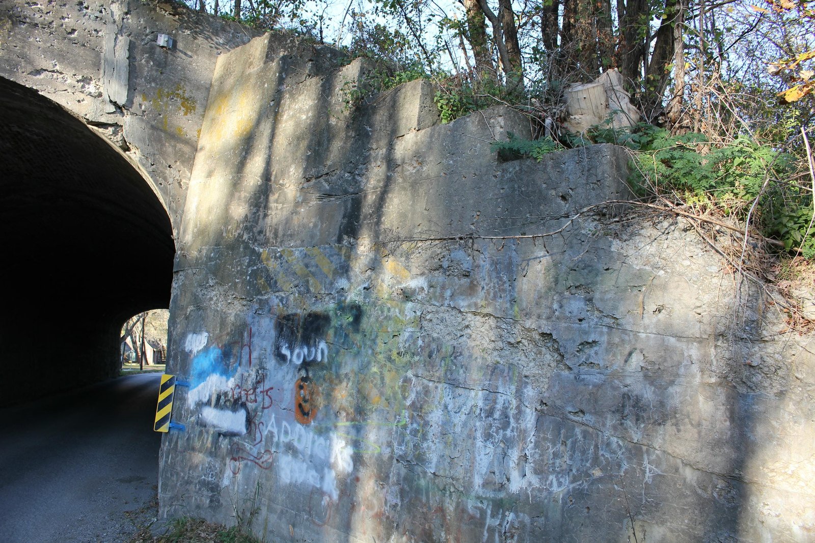 Southeast wing wall